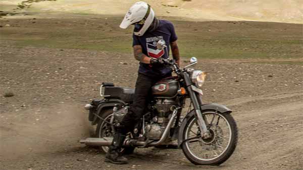 அவசர அவசரமாக 7000 பைக்குகளை திரும்ப வரவழைக்கும் ராயல் என்பீல்டு: எதற்கு தெரியுமா???
