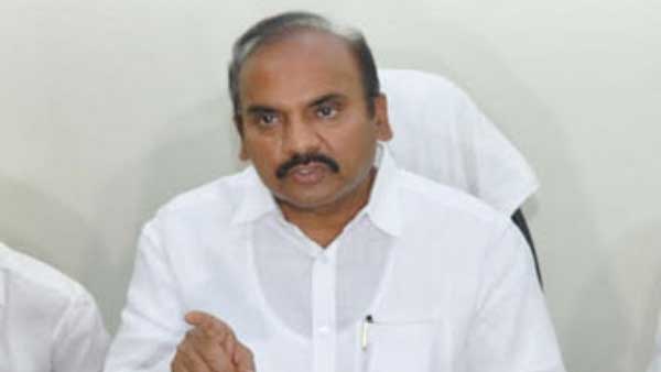 56 ரூபாய்க்காக டோல்கேட்டில் சாமியாடிய முக்கிய அமைச்சரின் மனைவி... வைரலாகும் அதிர்ச்சி வீடியோ...