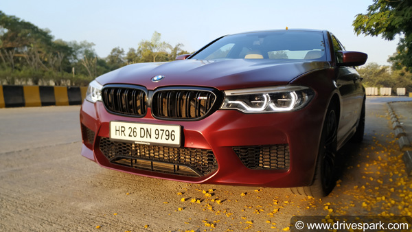 தந்தை பரிசளித்த விலை உயர்ந்த BMW காரை ஆற்றில் தள்ளிய மகன்... ஏன் என தெரிந்தால் அதிர்ந்து விடுவீர்கள்