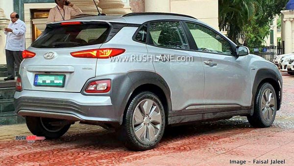 கொடியசைத்து அனுப்பி வைத்த எடப்பாடி: பச்சை நிற பிளேட்டில் உரிமையாளரை வந்தடைந்த கோனா...