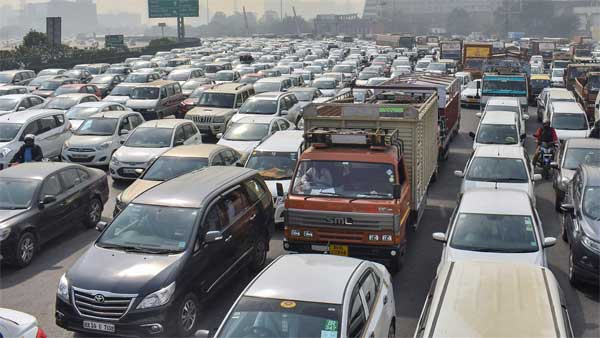 மறைந்திருக்கும் ஆபத்து தெரியுமா? வாகனங்களில் இனி இது இருக்க கூடாது... மத்திய அரசு சூப்பர் உத்தரவு