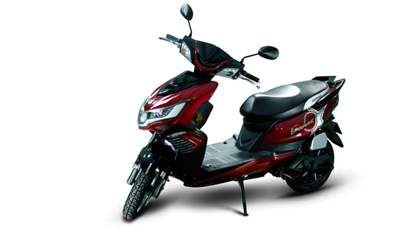 ரணகளத்திலும் ஒரு குதூகலம்... ஒகினவா எலெக்ட்ரிக் ஸ்கூட்டர் விலை குறைந்தது!