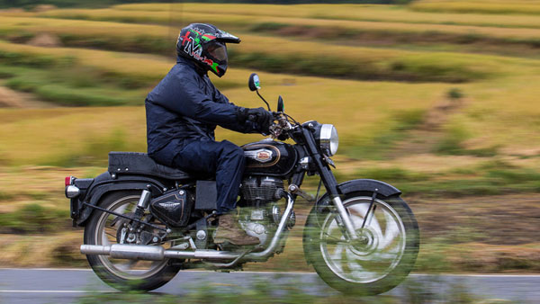 ராயல் என்பீல்டு பைக்குகளில் மிக மலிவான விலை மாடல் விரைவில் களமிறங்குகிறது... விற்பனை சரிவதால் அதிரடி