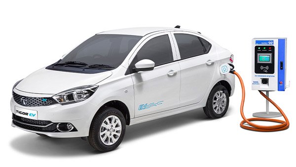 அடுத்த மாதம் ஊருக்குள் புகவிருக்கும் கருஞ்சிறுத்தை... டாடாவின் தகவலால் ரசிகர்கள் மகிழ்ச்சி!