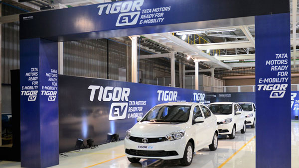 சரவெடி வெடிக்க போகும் இந்தியாவின் டாடா.. புதிய எலெக்ட்ரிக் காரில் எவ்வளவு கிமீ பயணிக்கலாம் தெரியுமா?