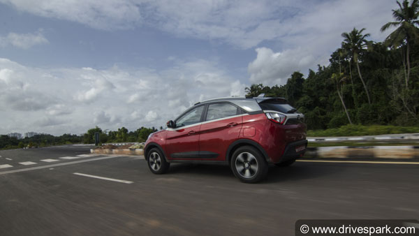 ஆச்சரியம்... குரலுக்கு கட்டுப்படும் இந்தியாவின் முதல் பாதுகாப்பான கார்... வீடியோ!!!