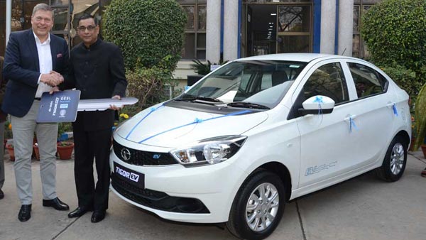 சரவெடி வெடிக்க போகும் இந்தியாவின் டாடா.. புதிய எலெக்ட்ரிக் காரில் எவ்வளவு கிமீ பயணிக்கலாம் தெரியுமா?