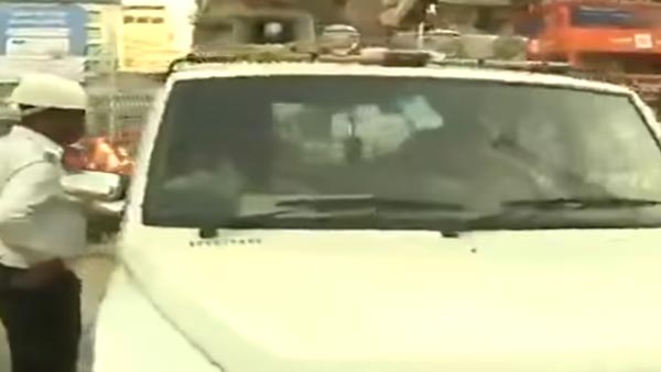 வசமாக சிக்கிய டிஎஸ்பி... ஸ்பாட்டிலேயே சூப்பரான தண்டனை!