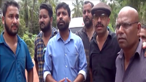 வாய்ல சொன்னா கேக்க மாட்டாங்க... ரோடு போடாத அதிகாரிகளை அலற விட்ட மக்கள்... இந்த ட்ரீட்மெண்ட் புதுசு
