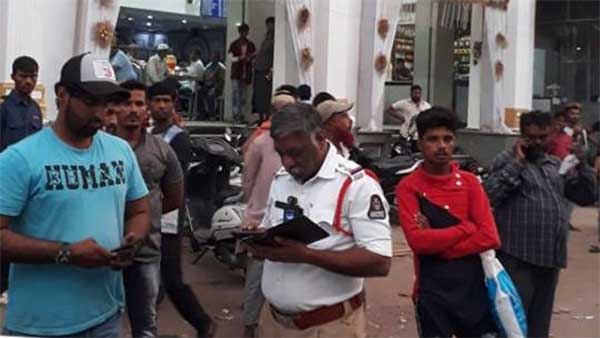 இனி போலீஸாரிடம் நகல் ஆவணங்களை காட்ட வேண்டாம்... மாற்று வழியால் வாகன ஓட்டிகள் மகிழ்ச்சி!