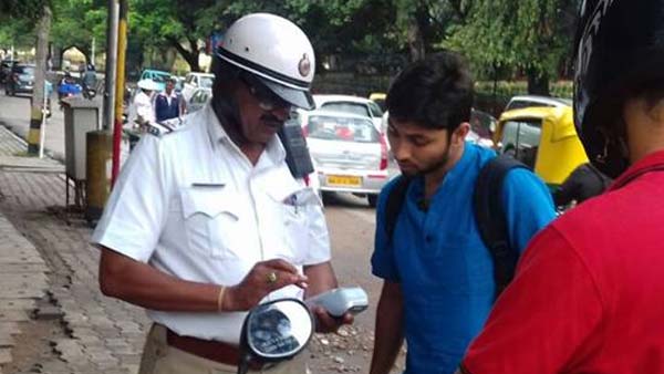 இனி போலீஸாரிடம் நகல் ஆவணங்களை காட்ட வேண்டாம்... மாற்று வழியால் வாகன ஓட்டிகள் மகிழ்ச்சி!