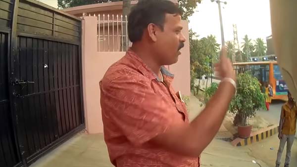 தெரிந்தே விபத்தை ஏற்படுத்த முயன்ற அரசு பஸ் டிரைவருக்கு தக்க பாடம் புகட்டிய வாலிபர்... வைரல் வீடியோ