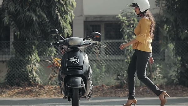உங்கள் டூவீலர் குரல் கட்டளைக்கு கட்டுப்படும்! நிற்கும்போது கால்களை ஊன்ற தேவையில்லை! செலவு குறைவுதான்