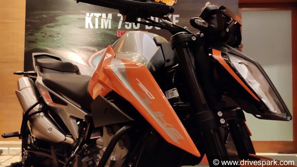 ரூ.8.63 லட்சத்தில் புதிய கேடிஎம் 790 ட்யூக் விற்பனைக்கு அறிமுகம்!