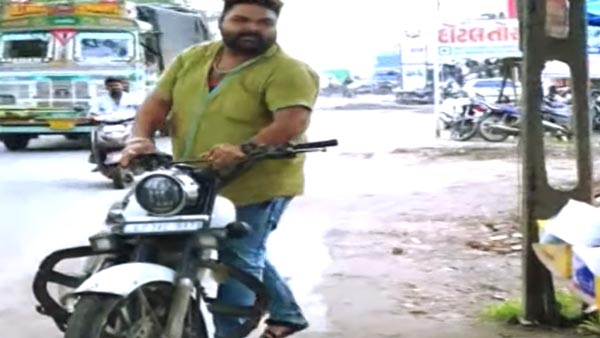பாட்ஷா ரஜினி பாணியில் உண்மையை கூறிய இளைஞர்: அபராதமின்றி விட்ட போலீஸ்.. அப்படி என்ன சார் சொன்னீங்க!