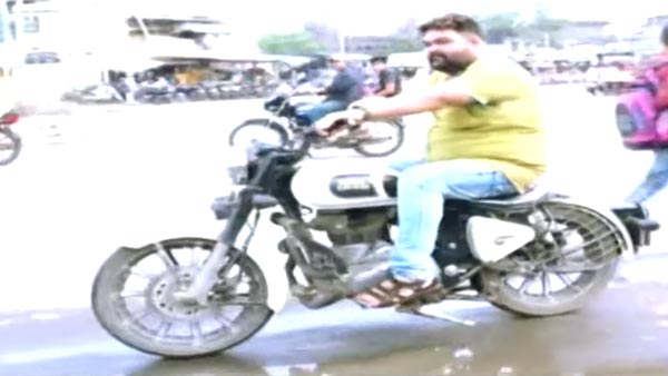பாட்ஷா ரஜினி பாணியில் உண்மையை கூறிய இளைஞர்: அபராதமின்றி விட்ட போலீஸ்.. அப்படி என்ன சார் சொன்னீங்க!