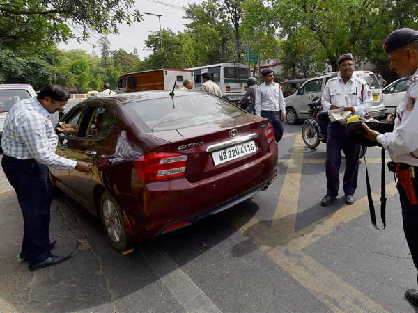 தமிழக மக்கள் காத்து கொண்டிருக்கும் அதிரடி அறிவிப்பு விரைவில் வெளியாகிறது... என்னவென்று தெரியுமா?