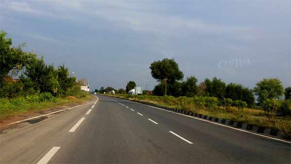 மந்திரவாதிகள் உலாவும் மர்மமான சாலை... காரில் இறைச்சி எடுத்து சென்ற தம்பதிக்கு என்ன ஆனது தெரியுமா?
