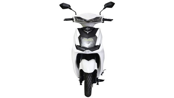அதிவேக எலெக்ட்ரிக் ஸ்கூட்டரை களமிறக்கும் பென்லிங்... பஜாஜ் சேத்தக்கின் எதிராளி இதுதான்...