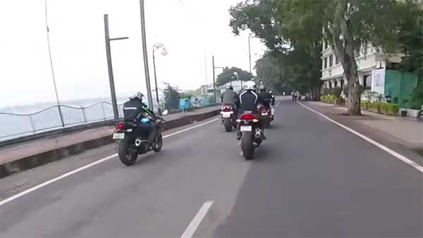விலையுயர்ந்த பைக்குகளில் சென்ற குழுவுக்கு ஏற்பட்ட சோகம்: மடக்கிபிடித்து திட்டிதீர்த்த பாதசாரிகள்!!!