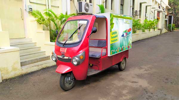 கைனெட்டிக் சஃபர் ஸ்டார் எலெக்ட்ரிக் லோடு ஆட்டோ அறிமுகம்! கைனெட்டிக் சஃபர் ஸ்டார் எலெக்ட்ரிக் லோடு ஆட்டோ அறிமுகம்!
