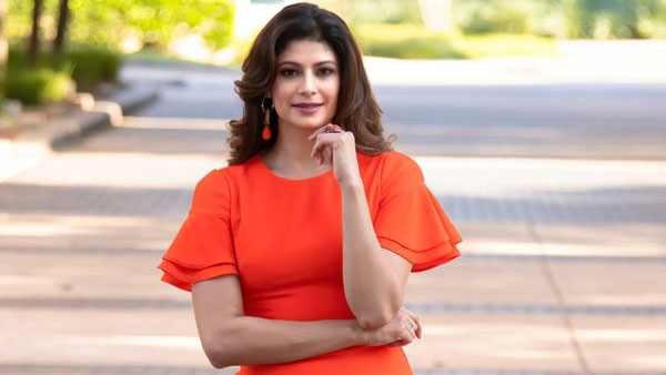 பிரபல நடிகை வாங்கிய புதிய கார் இதுதான்... என்ன கார் என தெரிந்தால் ஆச்சரியப்படுவீங்க...