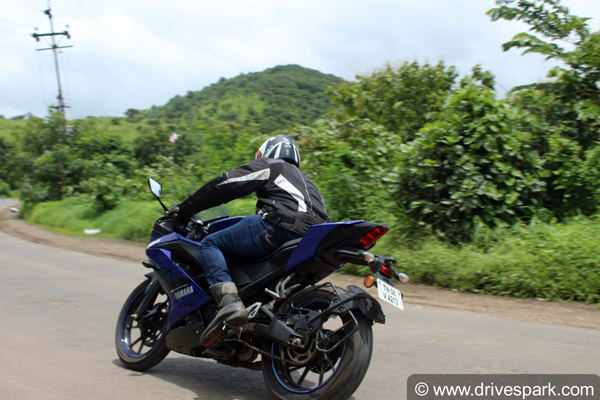 விளம்பரம் தேட போய் சிக்கலில் சிக்கிய இந்திய பைக் ரைடர்... ஆளை பிடித்து அதிரடி காட்டிய பூடான் போலீஸ்