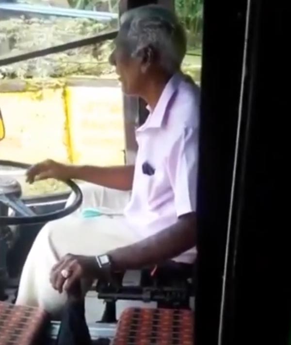 கனரக வாகனத்தை இயக்கும் வயதானவர்... இந்த வீடியோ பாருங்கள்...