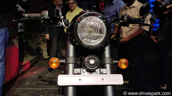 புதிய ஜாவா பெராக் பைக் விற்பனைக்கு அறிமுகம்: படங்களுடன் தகவல்கள்!
