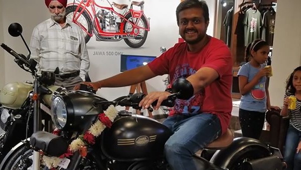 ஜாவா பெராக் பைக்கை டெஸ்ட் ட்ரைவ் செய்த முதல் வாடிக்கையாளர் இவர்தானாம்!