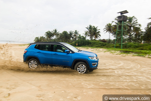 ஜீப் காம்பஸ் காரை வாங்குவதற்கு இதுவே சரியான தருணம்... நவம்பருக்கான சலுகைகள் இதோ