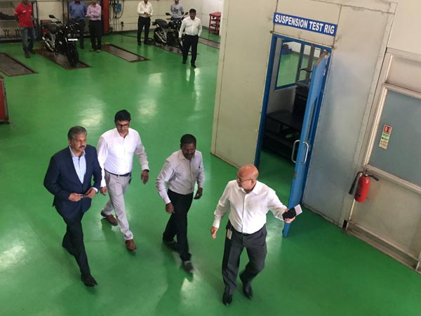 மஹிந்திரா கஸ்டோ மாடலில் வருகின்றது மின்சார ஸ்கூட்டர்...? பஜாஜ் சேத்தக்கிற்கு செம்ம டஃப் காத்திருக்கு...!