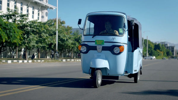 பியாஜியோ எலெக்ட்ரிக் ஆட்டோரிக்ஷா விற்பனைக்கு அறிமுகம்!