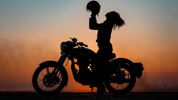 இனி பெண்களுக்கும் ராயல் என்பீல்டு பைக்.. மெல்லிய, எடை குறைந்த டூ-வீலரை உருவாக்க திட்டம்.. சிறப்பு தகவல்..!