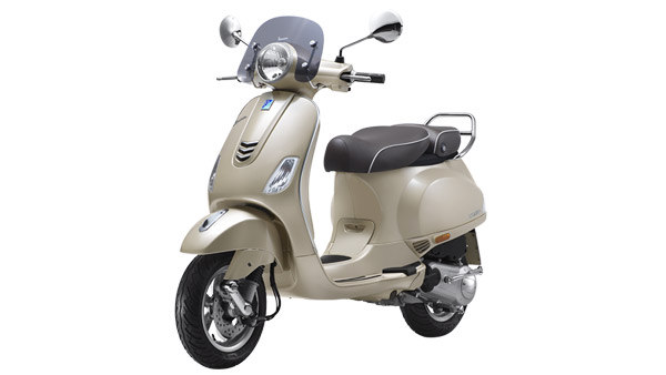 பிஎஸ்-6 எஞ்சினுடன் வெஸ்பா, ஏப்ரிலியா ஸ்கூட்டர்கள் விற்பனைக்கு அறிமுகம்