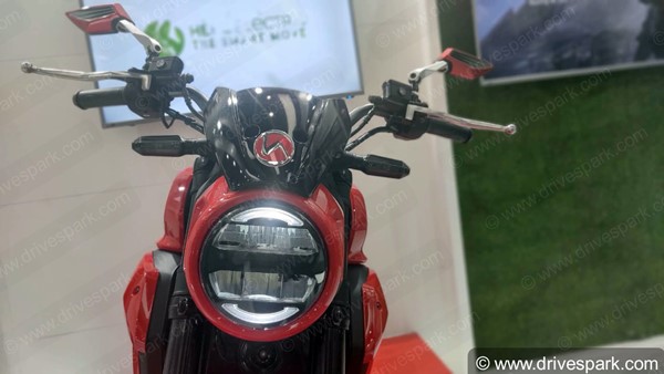 ஆட்டோ எக்ஸ்போவில் முழு தரிசனம் வழங்கிய ஹீரோ எலெக்ட்ரிக் பைக்.. இதுதான் இந்நிறுவனத்தின் முதல் மின்சார பைக்...