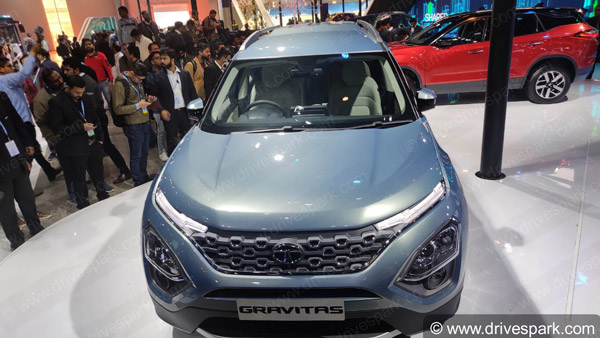 தேசிய கொடி - அசோக முத்திரைகளுடன் கெத்து காட்டிய 'கருடா'... இதை வடிவமைத்தவர்கள் யார் என தெரிஞ்சா ஆச்சரியப்படுவீங்க..!