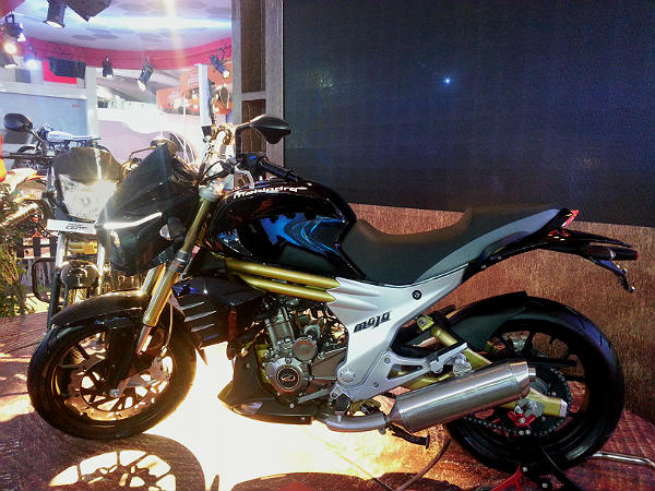 மீண்டும் விற்பனைக்கு வரும் மஹிந்திரா மோஜோ 300சிசி பைக்... பெங்களூரில் புதிய ஷோரூம்...
