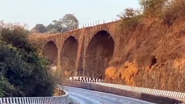 இந்தியாவின் மிக பழமையான மேம்பலாத்திற்கு நிகழ்ந்த சோகம்.. தேசிய ஊரடங்கில் வரலாற்ற சின்னத்தை அழித்த மஹாராஷ்டிரா!