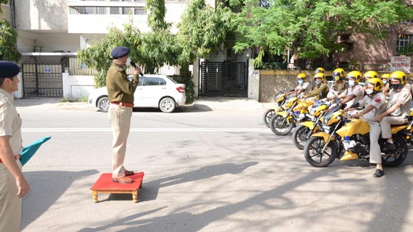கொரோனாவிற்கு எதிரான போராட்டம்: சிறப்பு படையை உருவாக்கும் டெல்லி போலீஸ்.. இனி ஓடவும் முடியாது ஒளியவும் முடியாது..
