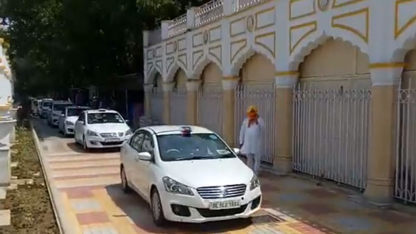 சைரன் ஒலி காது கிழிக்க நன்றி தெரிவித்த போலீஸ்.. அமெரிக்காவை அடுத்து இந்தியாவில் நிகழ்ந்த விநோதம்!