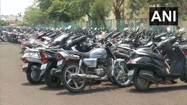 கொரோனா வைரஸை ஒழித்து கட்ட அதிரடி... கொத்து கொத்தாக தூக்கும் தமிழ்நாடு போலீஸ்... தரமான சம்பவம்...