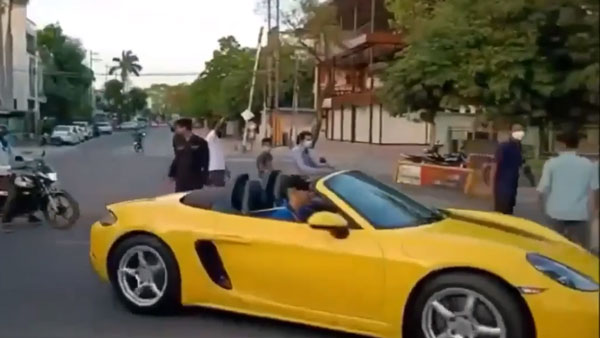 உல்லாச காரில் ஹீரோ போல் கிளம்பிய இளைஞர்... ஸ்பெஷல் ட்ரீட்மெண்ட் வழங்கிய போலீஸ்!