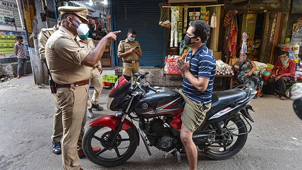 போலீஸ் மேல மரியாதை கூடுது... நாட்டையே திரும்பி பார்க்க வைத்த சாதாரண கான்ஸ்டபிள்... வேற லெவல் சம்பவம்
