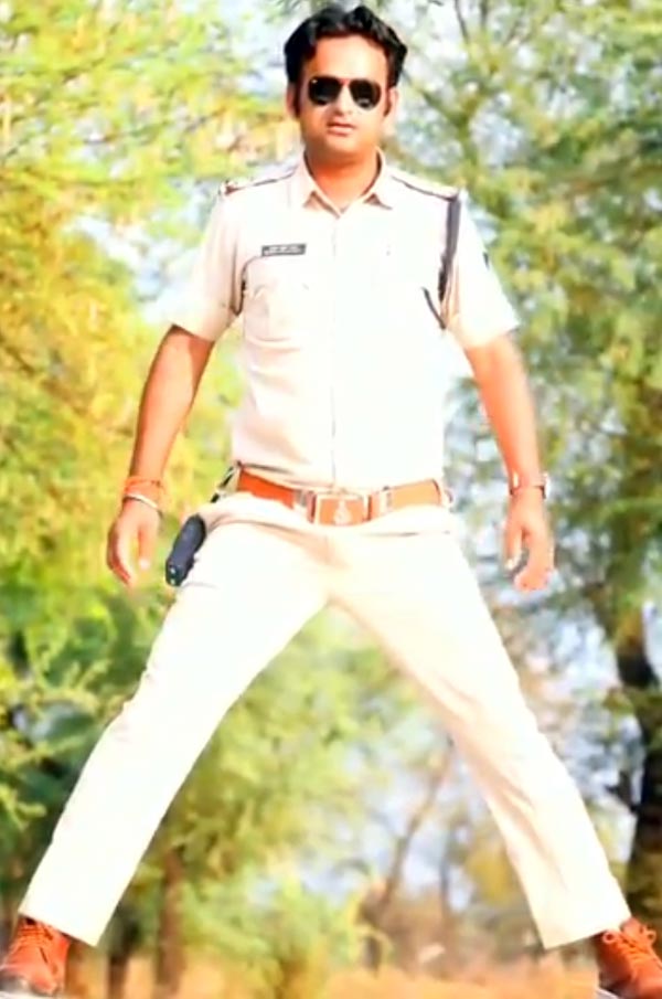 சிங்கம் பட பாணியில் ஸ்டண்ட்! அடவாடி சாகசம் செய்த போலீசுக்கு ஆப்பு வைத்த காவல்துறை... என்னனு தெரியுமா?