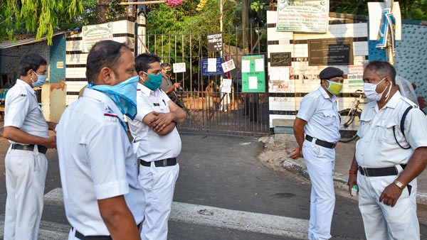 பர்த்டே கொண்டாட முடியாத குழந்தைக்கு சர்ப்ரைஸ்... போனில் பேசுவது யார்னு தெரிஞ்சா அசந்து போய்ருவீங்க
