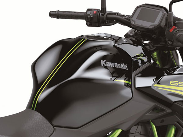 சற்று கூடுதல் விலையுடன் கவாஸாகி இசட்650 பிஎஸ்6 பைக் இந்தியாவில் அறிமுகம்...