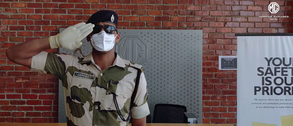 இப்படியொரு மரியாதையை யாரும் வழங்கியிருக்க மாட்டாங்க... உயிரை பணயம் வைத்து உழைப்பவர்களை பாராட்டிய எம்ஜி!