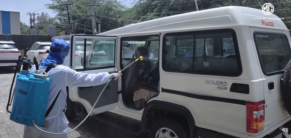 இப்படியொரு மரியாதையை யாரும் வழங்கியிருக்க மாட்டாங்க... உயிரை பணயம் வைத்து உழைப்பவர்களை பாராட்டிய எம்ஜி!
