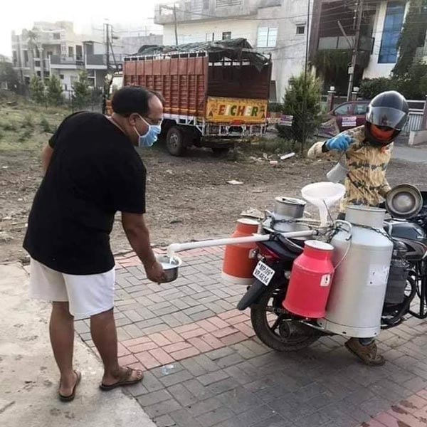 200 ரூபாயுடன் லம்போர்கினி கார் வாங்க போன பொடியன்!